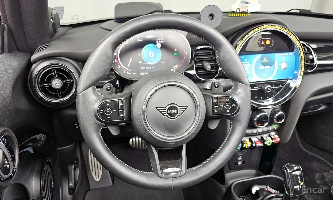 Фото 13 - Mini Cooper Convertible