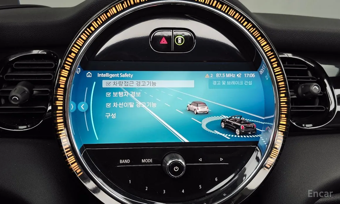 Фото 16 - Mini Cooper Convertible