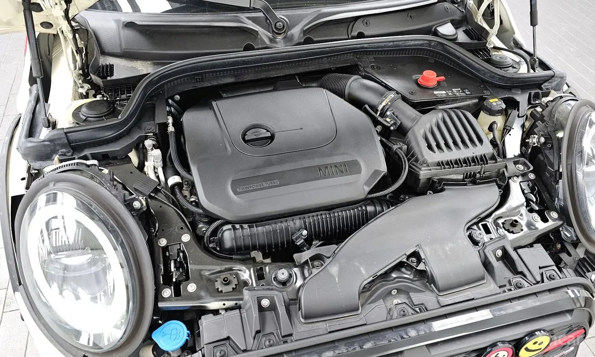 Фото 6 - Mini Cooper Convertible