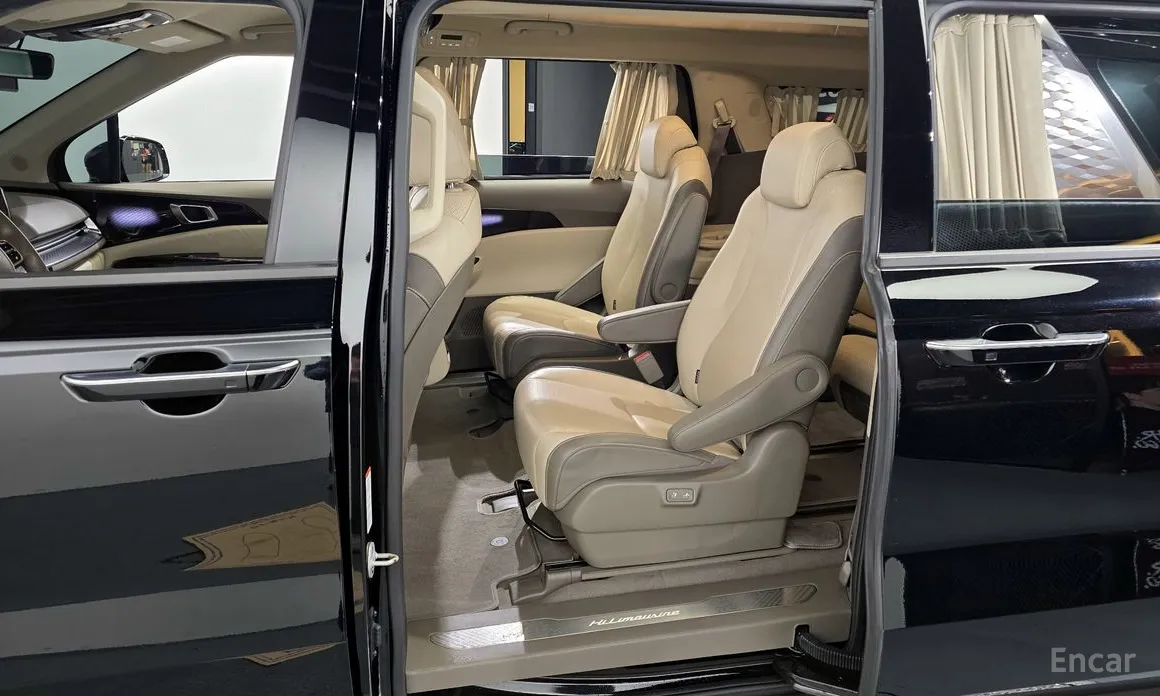 Фото 11 - Kia Carnival