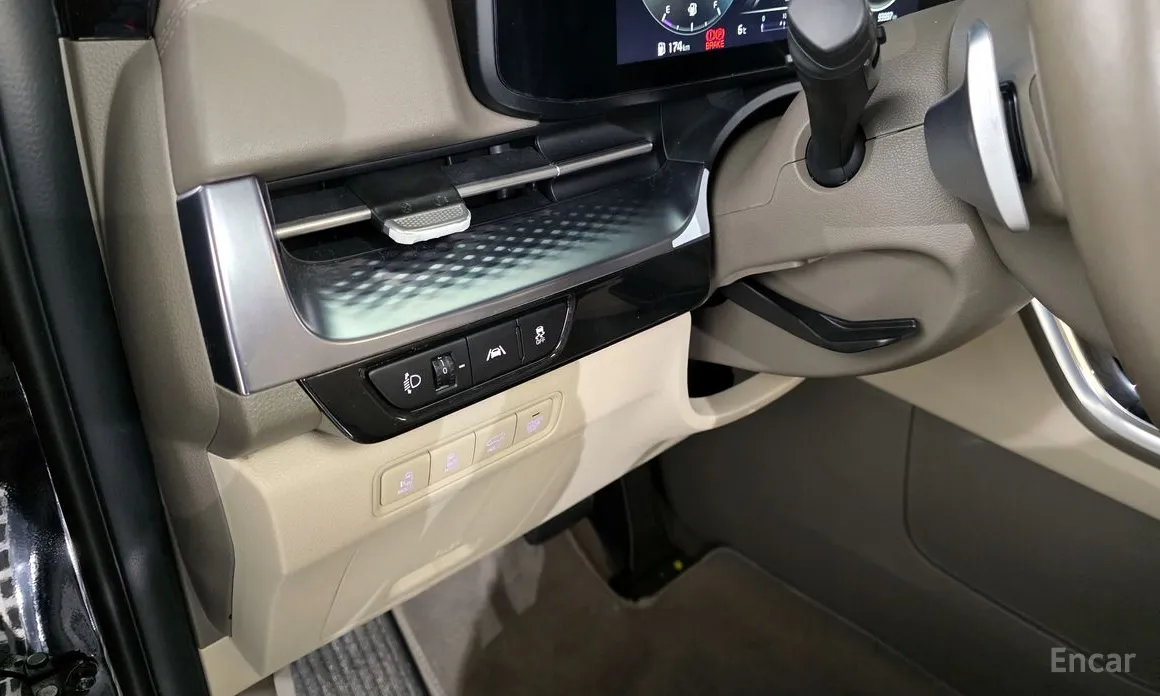 Фото 15 - Kia Carnival