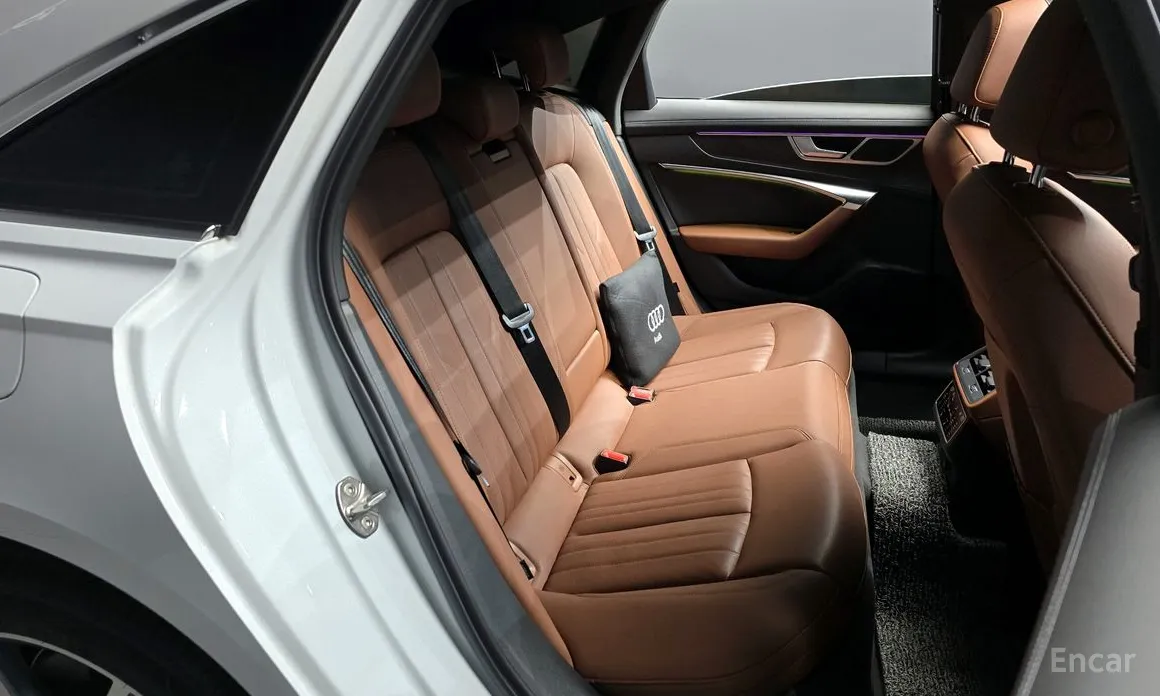 Фото 12 - Audi A6