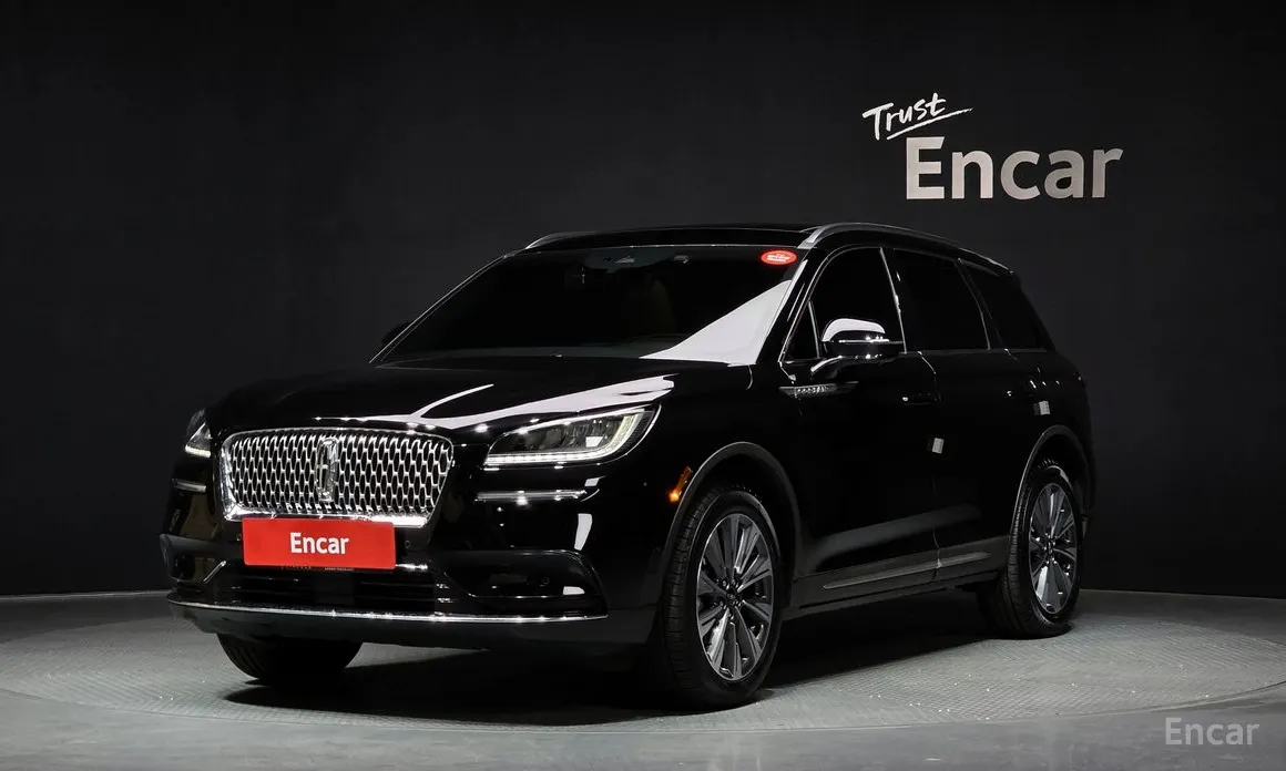 Фото 1 - Lincoln Corsair