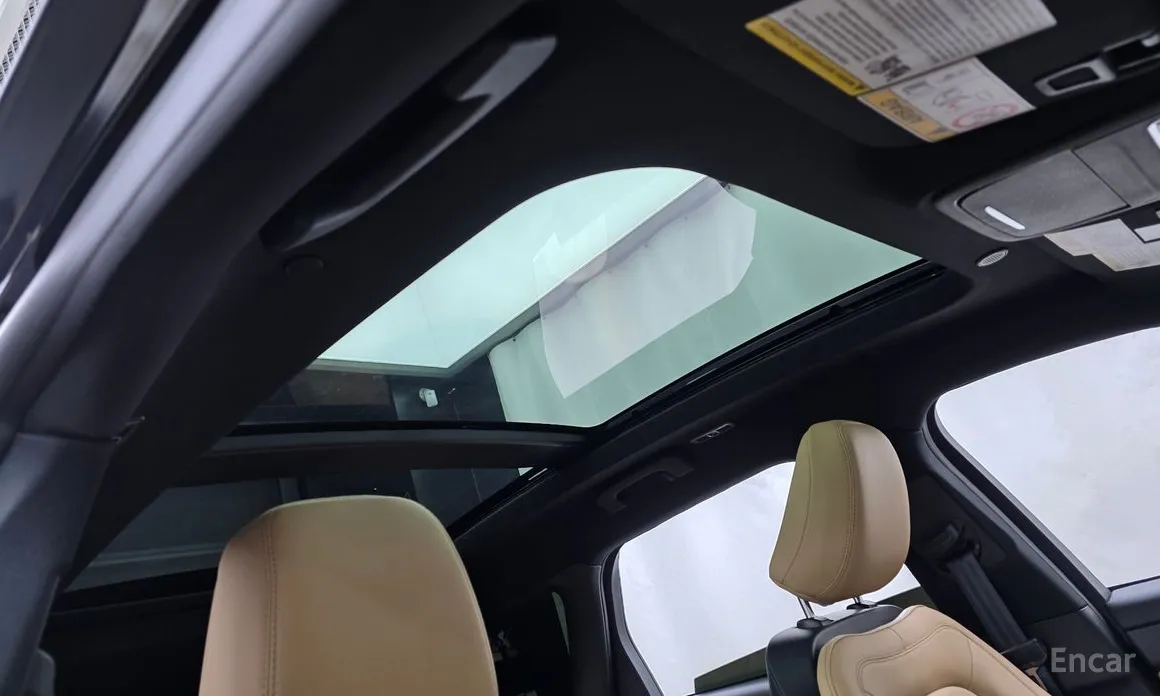 Фото 17 - Lincoln Corsair