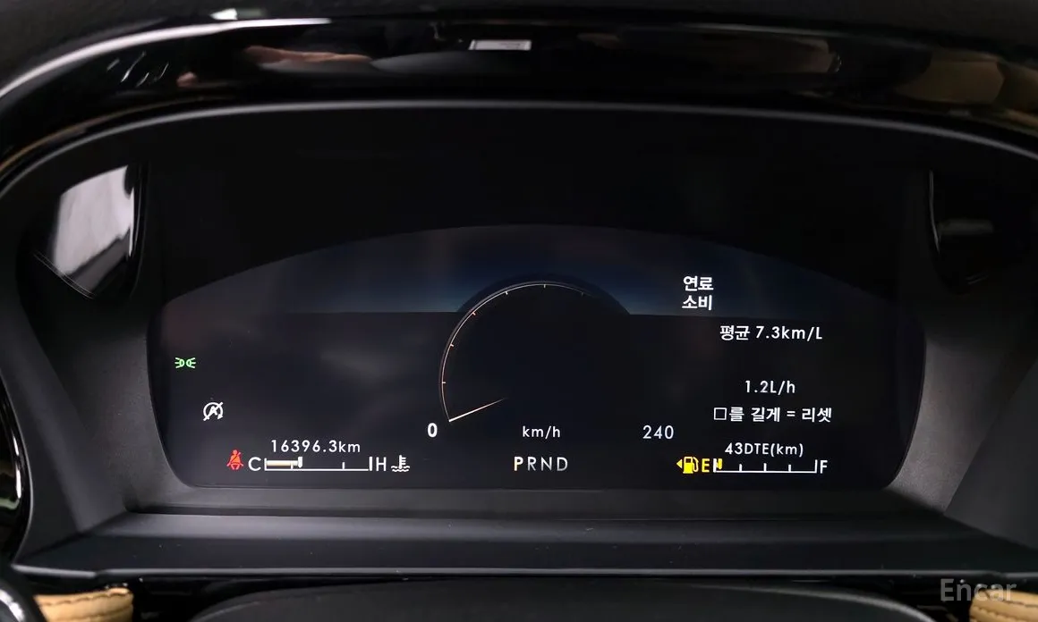 Фото 8 - Lincoln Corsair