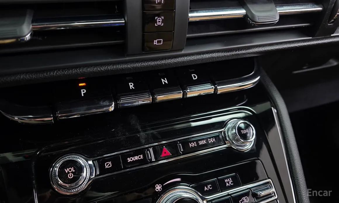 Фото 9 - Lincoln Corsair