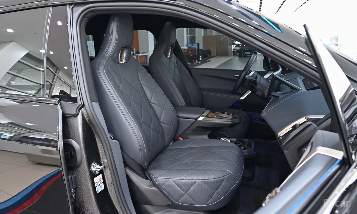 Фото 11 - BMW iX