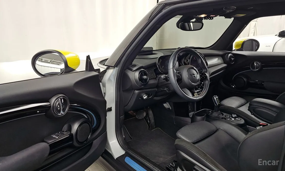 Фото 10 - Mini Cooper