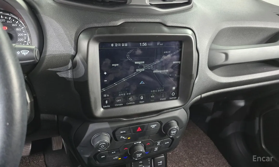 Фото 14 - Jeep Renegade