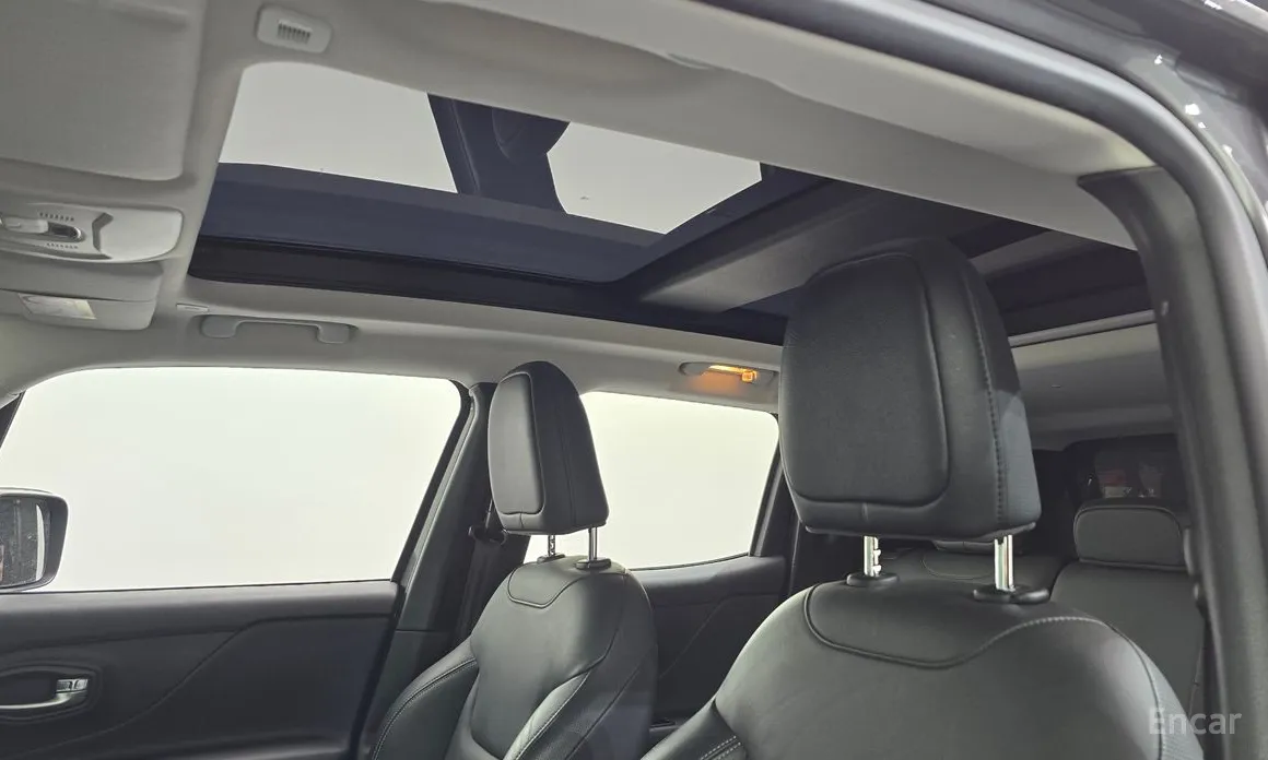 Фото 19 - Jeep Renegade