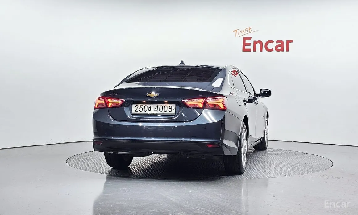 Фото 4 - Chevrolet Malibu