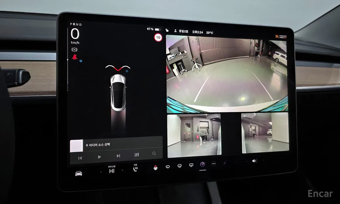 Фото 15 - Tesla Model 3