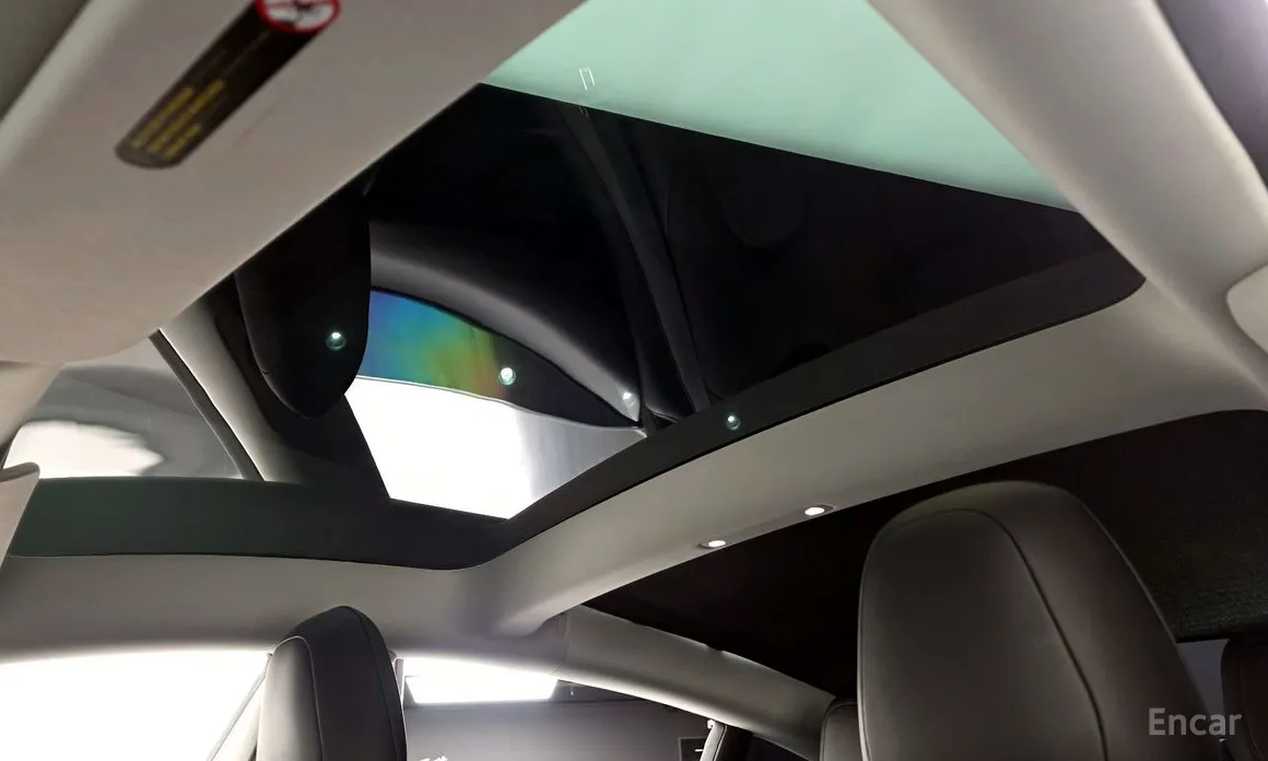 Фото 19 - Tesla Model 3