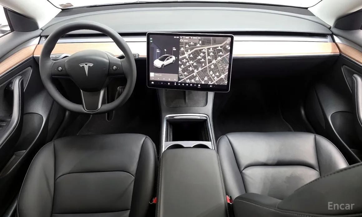 Фото 7 - Tesla Model 3