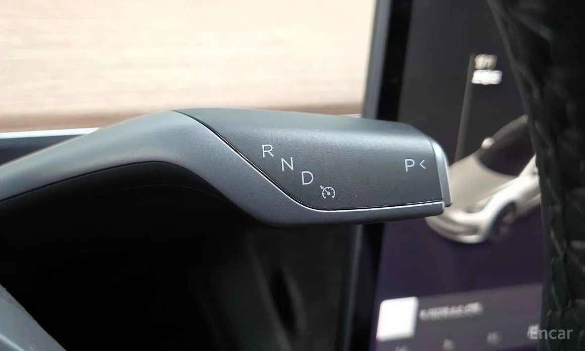 Фото 9 - Tesla Model 3