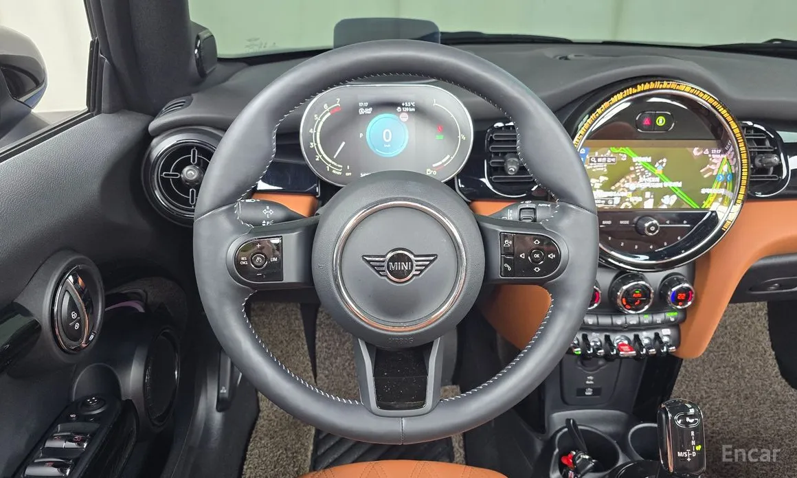 Фото 13 - Mini Cooper Convertible