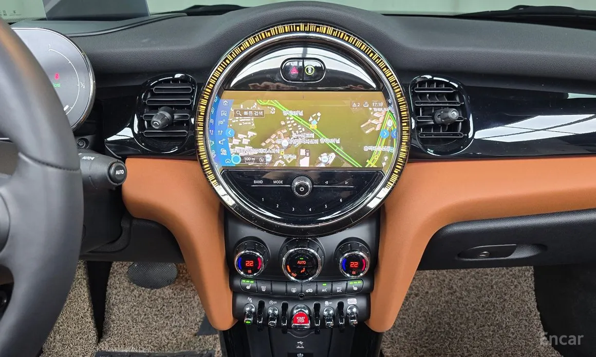 Фото 16 - Mini Cooper Convertible