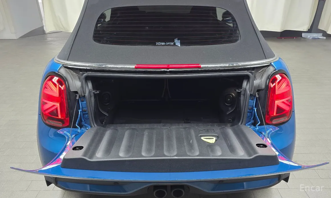 Фото 20 - Mini Cooper Convertible