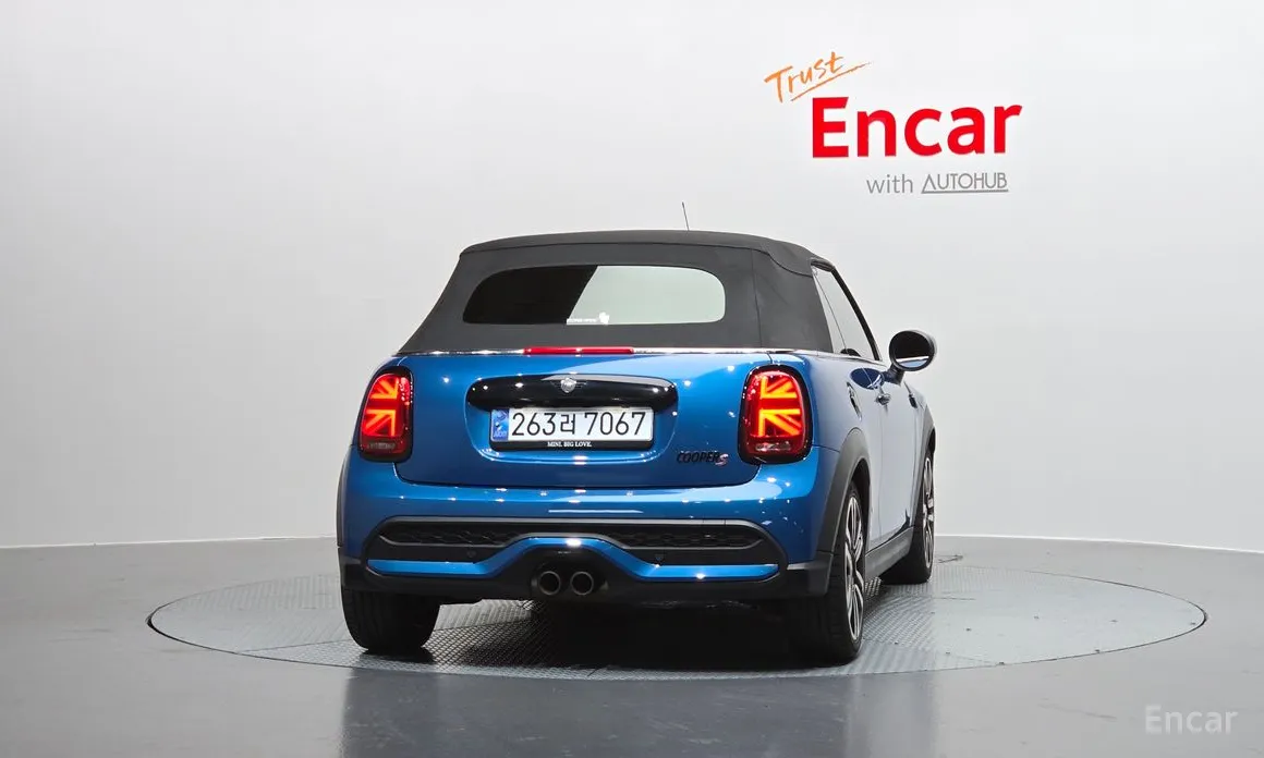 Фото 4 - Mini Cooper Convertible