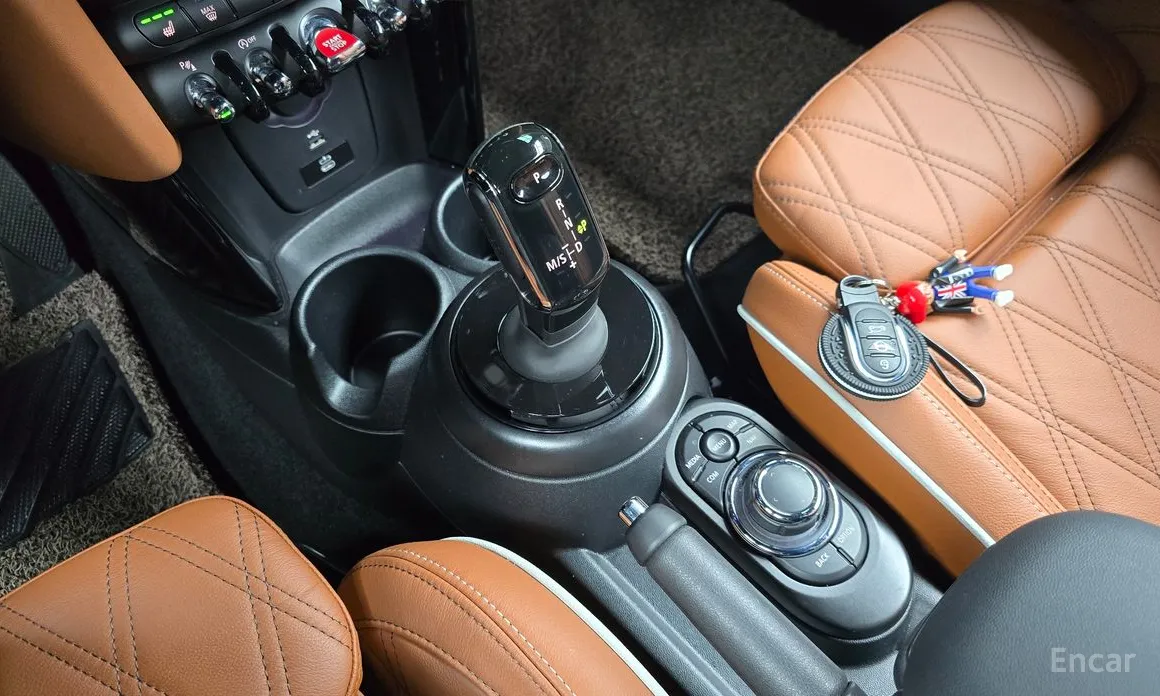 Фото 9 - Mini Cooper Convertible