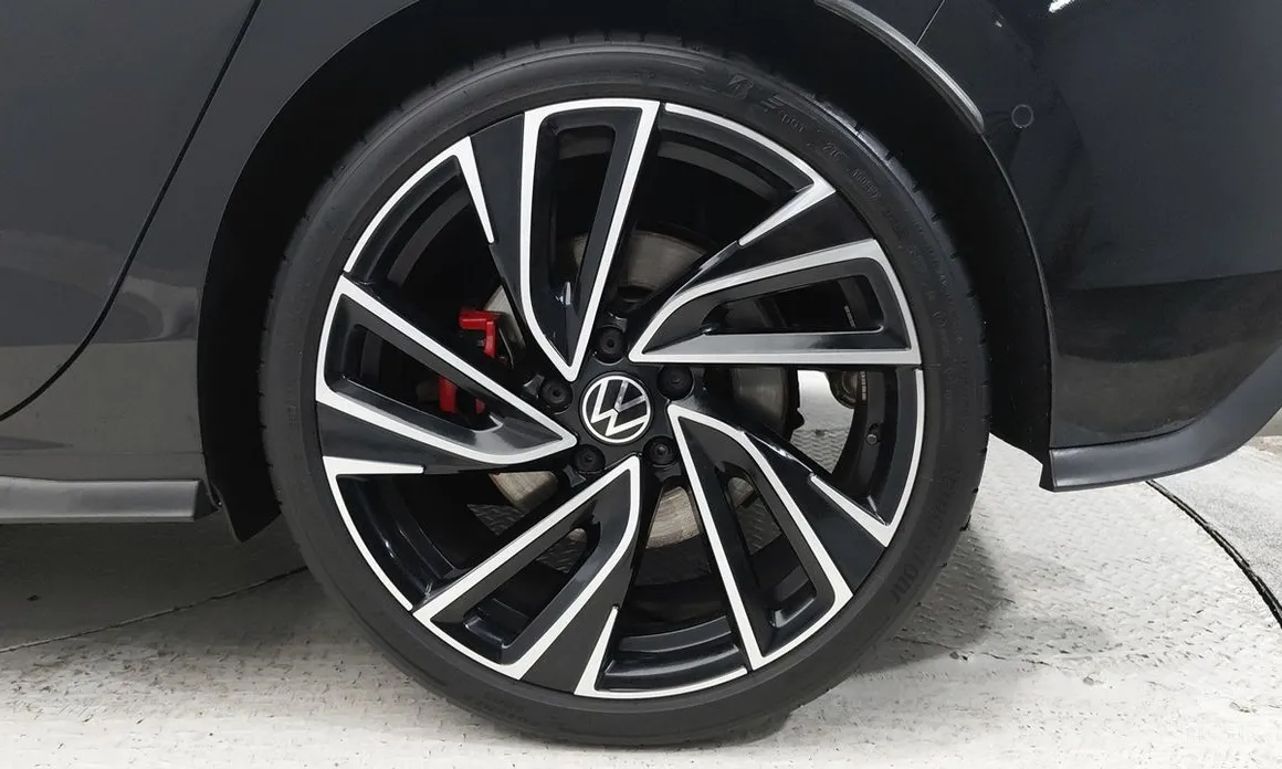 Фото 6 - Volkswagen Golf