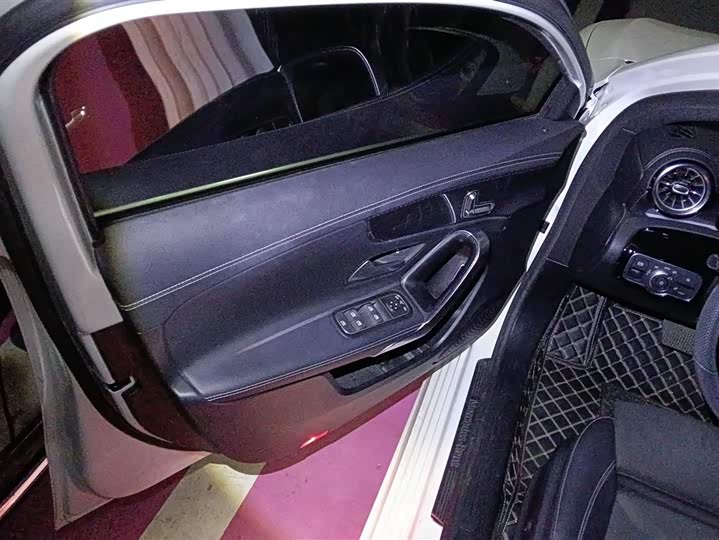 Фото 7 - Mercedes-Benz A-Class