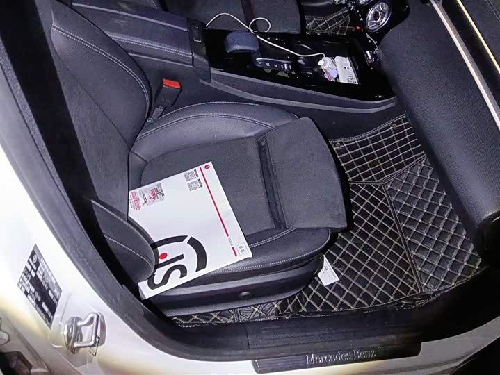 Фото 8 - Mercedes-Benz A-Class