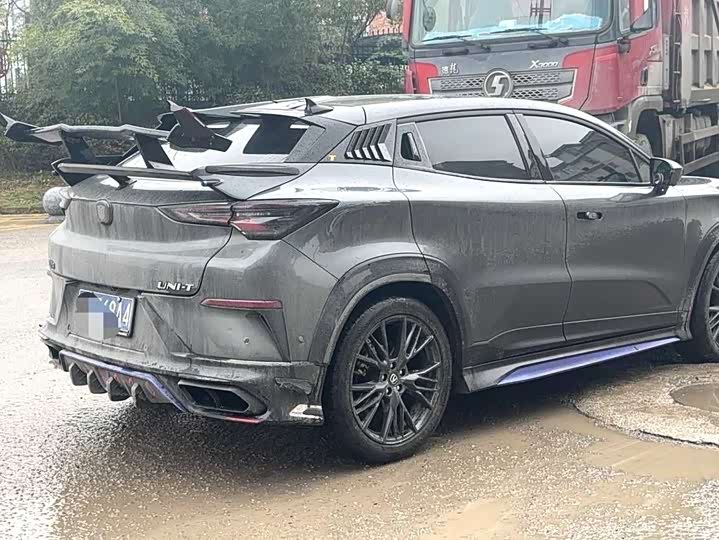 Фото 5 - Changan UNI-T