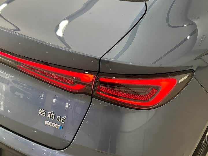 Photo 6 - BYD Seal 06 Hybrid/EV