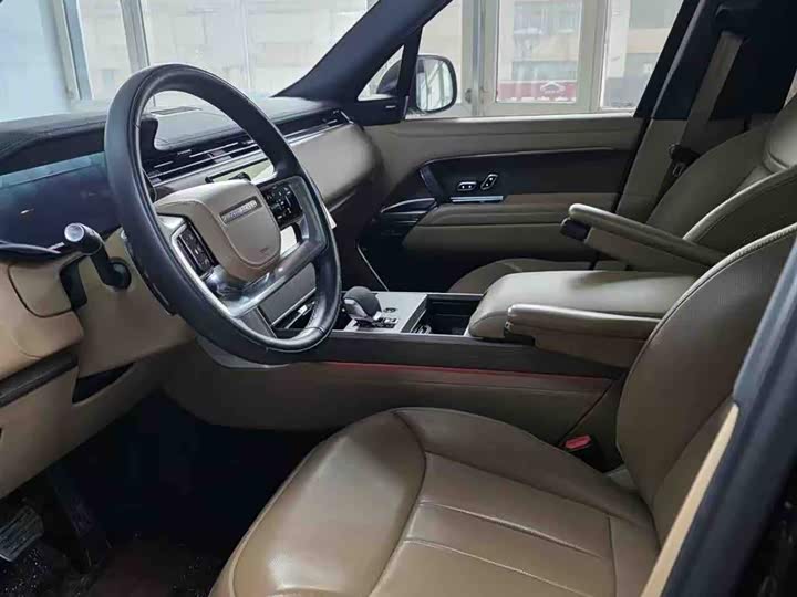 Photo 4 - Land Rover Range Rover