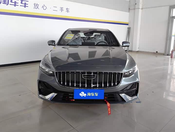 Фото 2 - Geely Preface