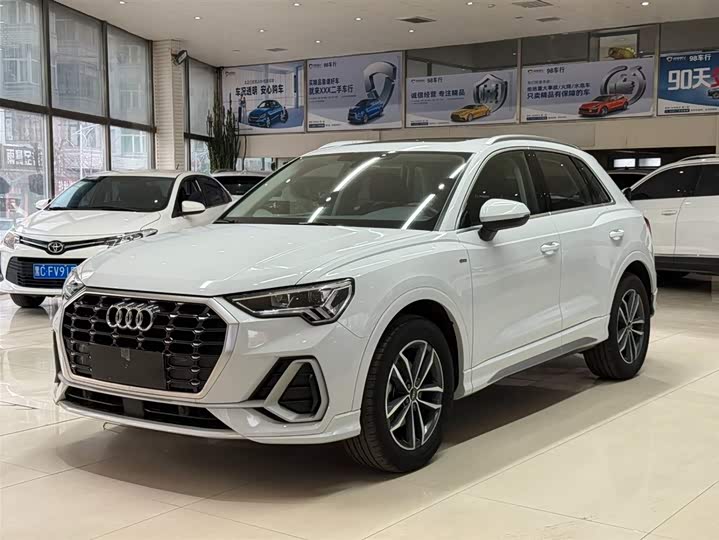 Фото 1 - Audi Q3