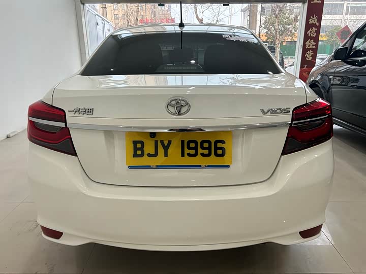 Фото 8 - Toyota Vios