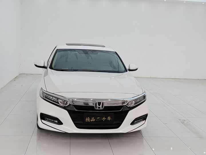 Фото 1 - Honda Accord