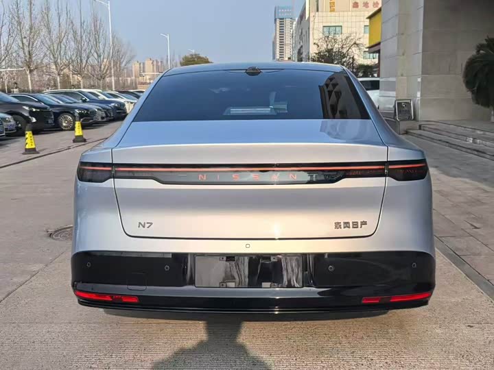 Фото 8 - Nissan N7