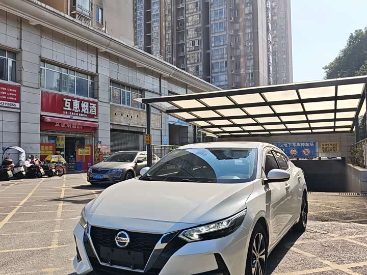 Фото 1 - Nissan Sylphy