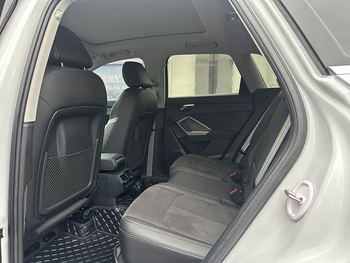 Фото 5 - Audi Q3