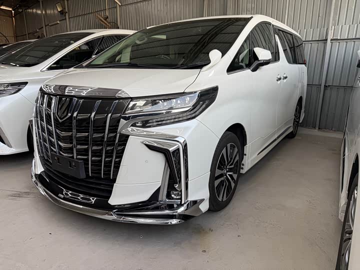 Photo 1 - Toyota Alphard
