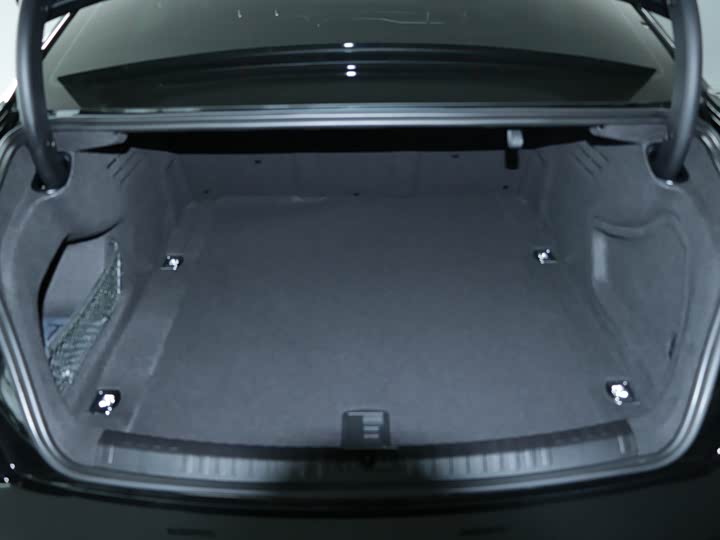 Фото 6 - Audi A6L