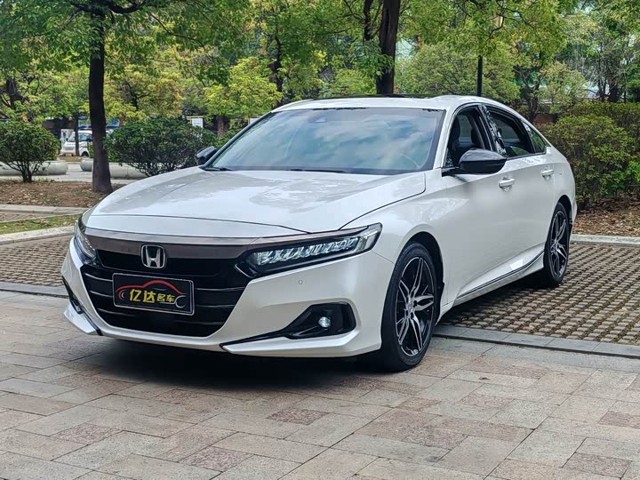 Photo 1 - Honda Accord