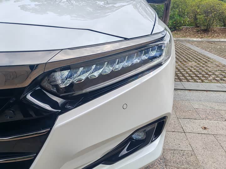 Photo 6 - Honda Accord