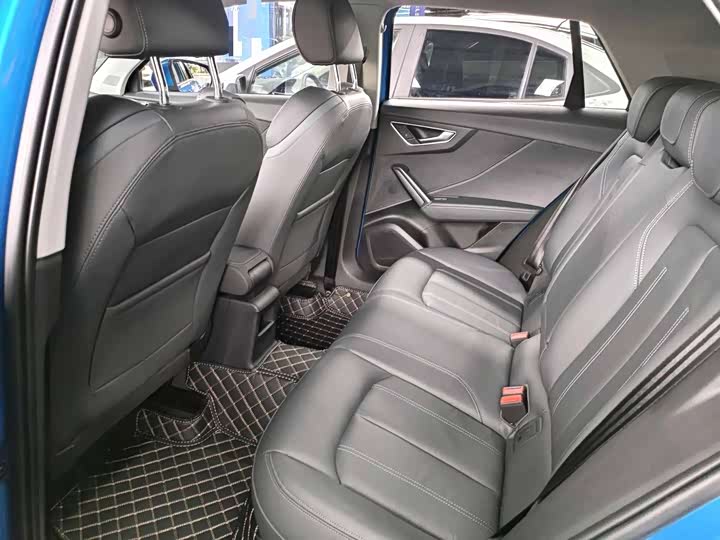 Фото 5 - Audi Q2L