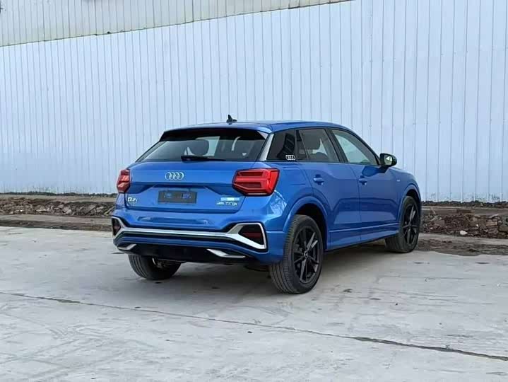 Фото 9 - Audi Q2L
