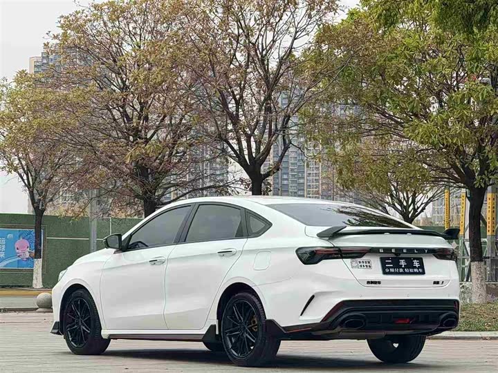 Фото 5 - Geely Binrui