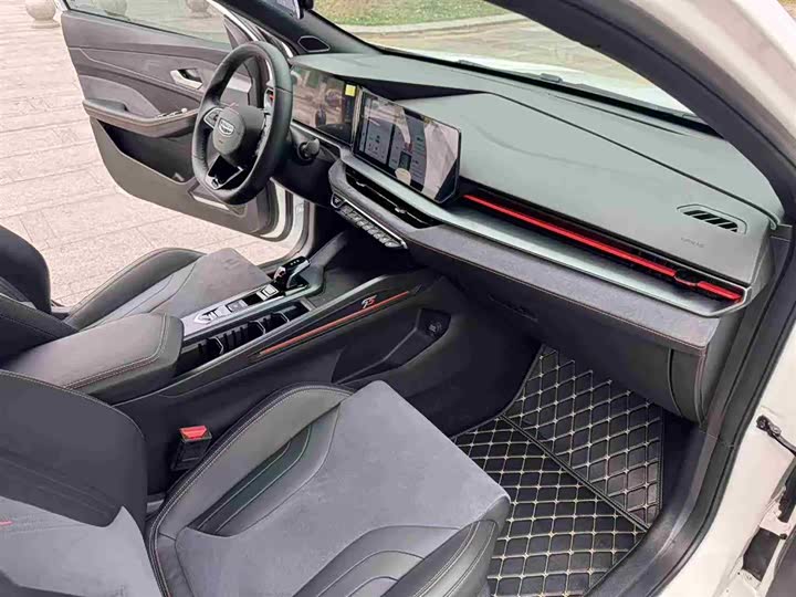 Фото 9 - Geely Binrui