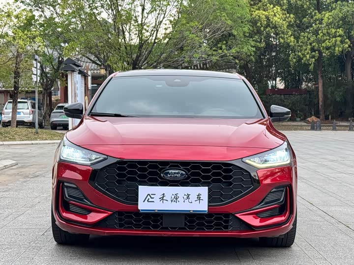 Фото 2 - Ford Focus