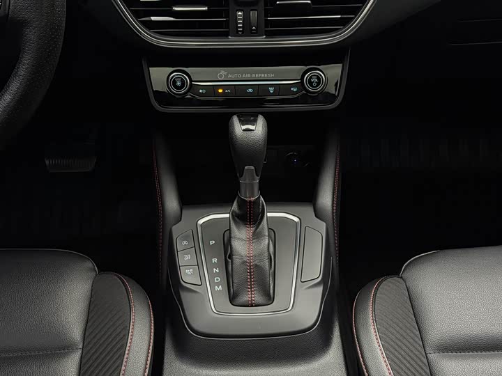 Фото 6 - Ford Focus