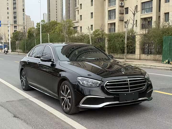 Фото 3 - Mercedes-Benz E-Class Hybrid