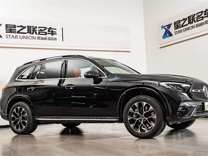 Photo 6 - Mercedes-Benz GLC-Class Hybrid