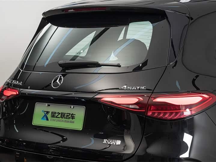 Photo 9 - Mercedes-Benz GLC-Class Hybrid